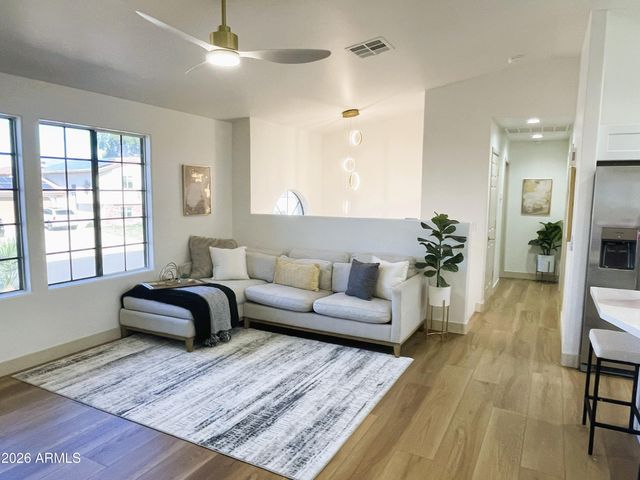 7259 E GLENCOVE Street, Mesa, AZ 85207