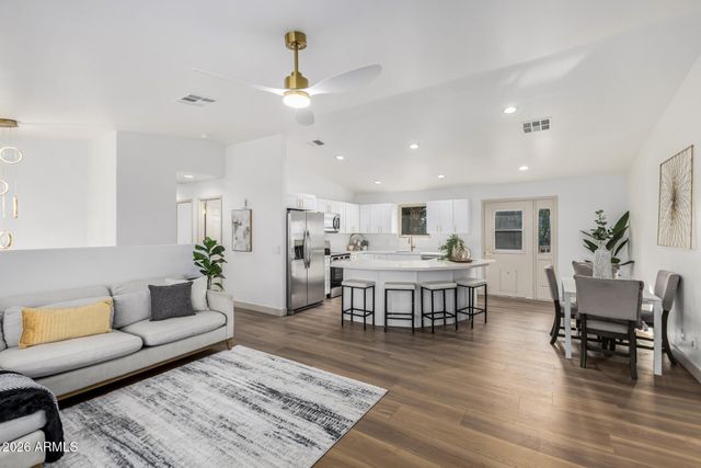 7259 E GLENCOVE Street, Mesa, AZ 85207