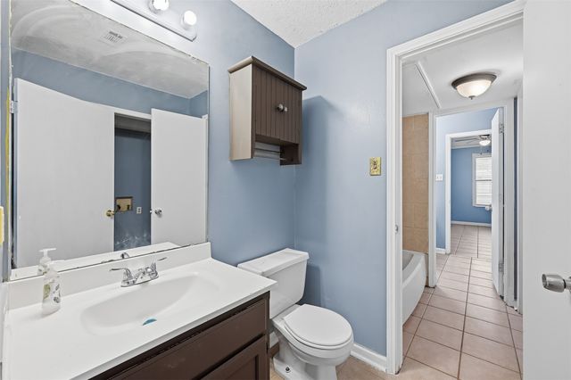 5809 Mansfield Road, Arlington, TX 76017