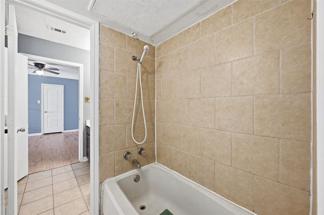 5809 Mansfield Road, Arlington, TX 76017