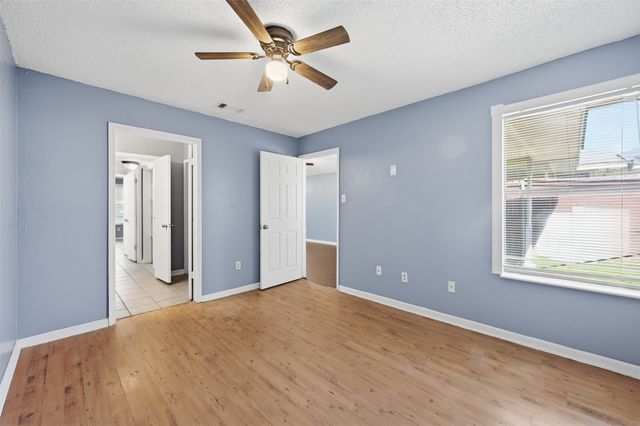 5809 Mansfield Road, Arlington, TX 76017