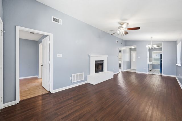 5809 Mansfield Road, Arlington, TX 76017