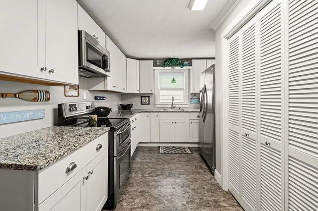 309 N Robert Street, Ludington, MI 49431