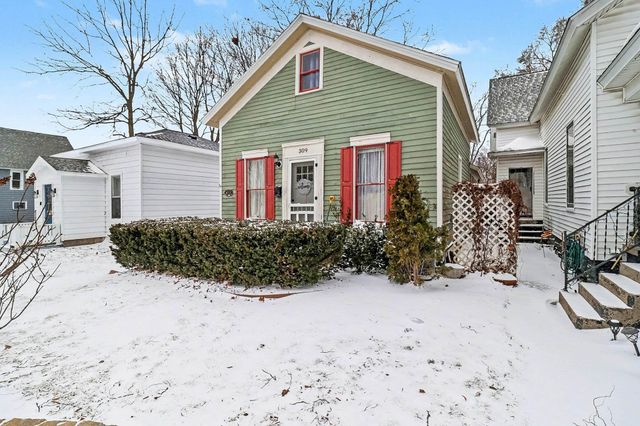 309 N Robert Street, Ludington, MI 49431