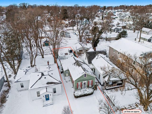 309 N Robert Street, Ludington, MI 49431