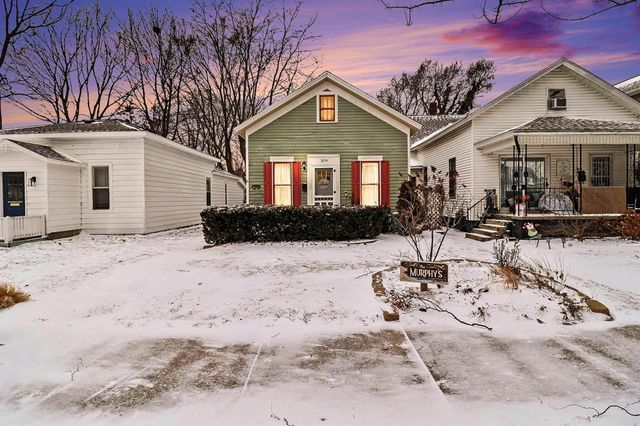 309 N Robert Street, Ludington, MI 49431