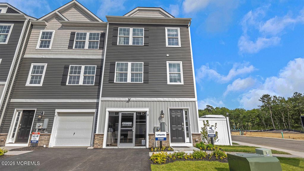 43 Baybreeze Drive, Waretown, NJ 08758