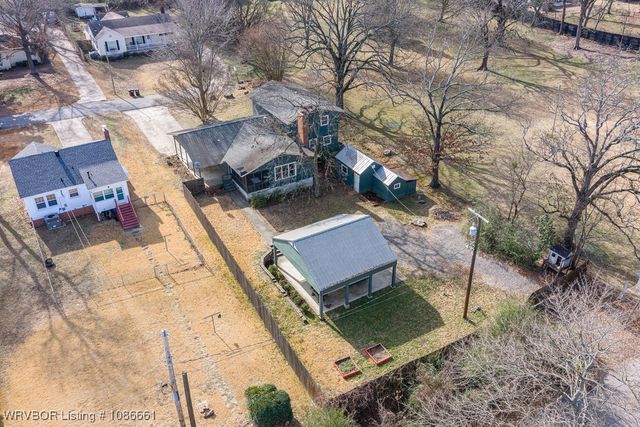 3801 Free Ferry Lane, Fort Smith, AR 72904