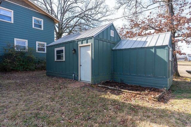 3801 Free Ferry Lane, Fort Smith, AR 72904