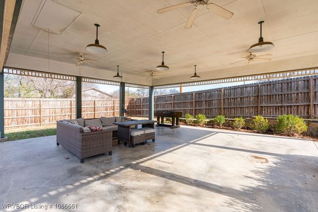 3801 Free Ferry Lane, Fort Smith, AR 72904