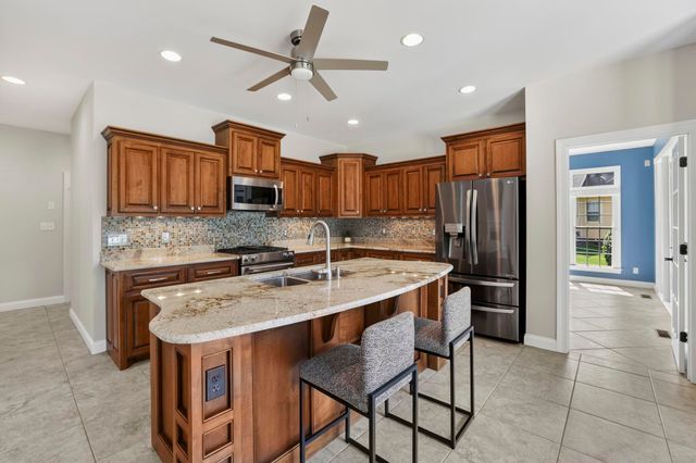 227 Woodlake Drive, Spartanburg, SC 29301