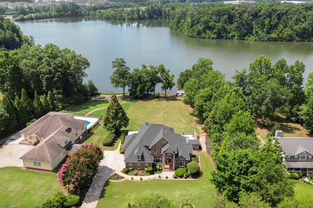 227 Woodlake Drive, Spartanburg, SC 29301
