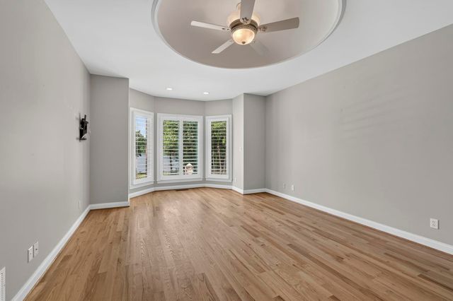 227 Woodlake Drive, Spartanburg, SC 29301