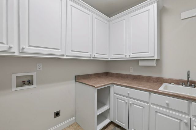 227 Woodlake Drive, Spartanburg, SC 29301