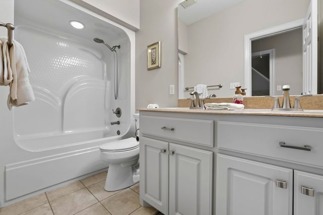 227 Woodlake Drive, Spartanburg, SC 29301