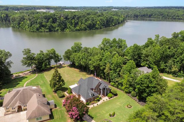 227 Woodlake Drive, Spartanburg, SC 29301