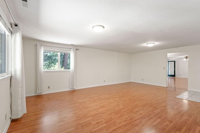 61176 Larkwood Drive, Bend, OR 97702