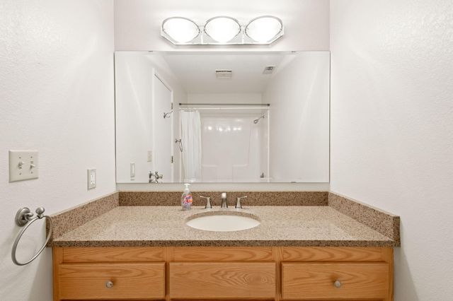 61176 Larkwood Drive, Bend, OR 97702