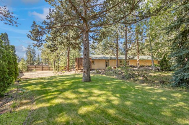 61176 Larkwood Drive, Bend, OR 97702