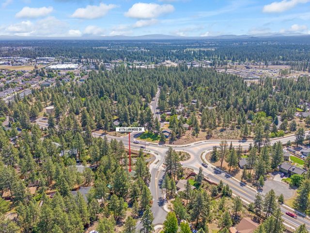 61176 Larkwood Drive, Bend, OR 97702
