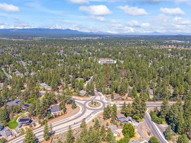 61176 Larkwood Drive, Bend, OR 97702