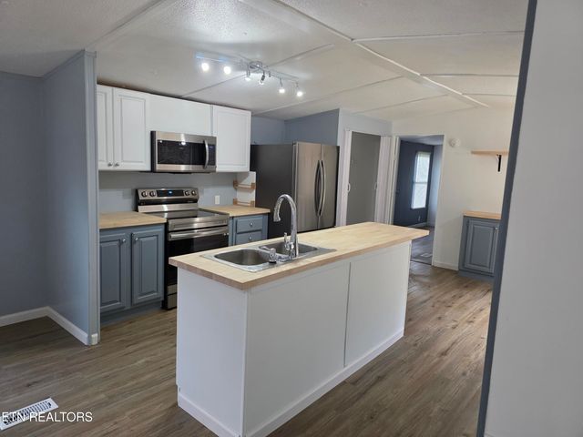 1288 Maiden Ln Lane, Jellico, TN 37762