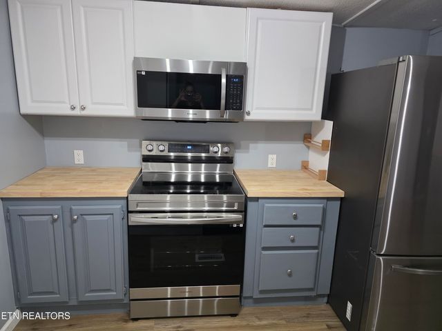 1288 Maiden Ln Lane, Jellico, TN 37762