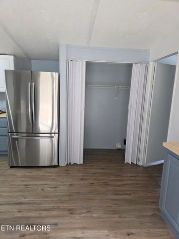 1288 Maiden Ln Lane, Jellico, TN 37762