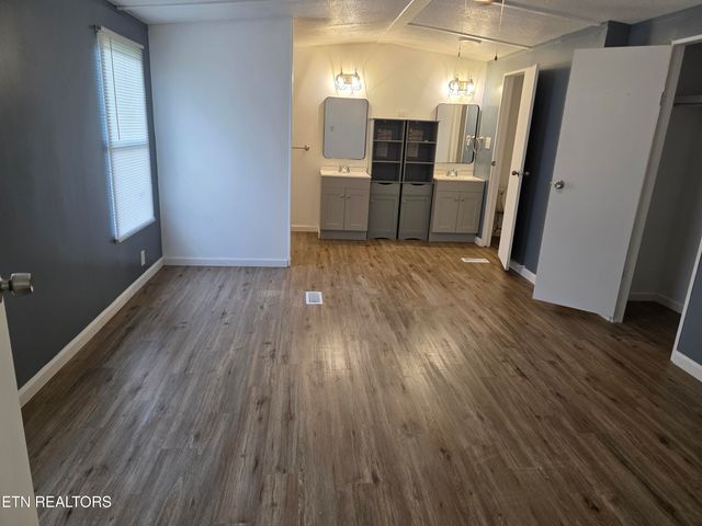 1288 Maiden Ln Lane, Jellico, TN 37762