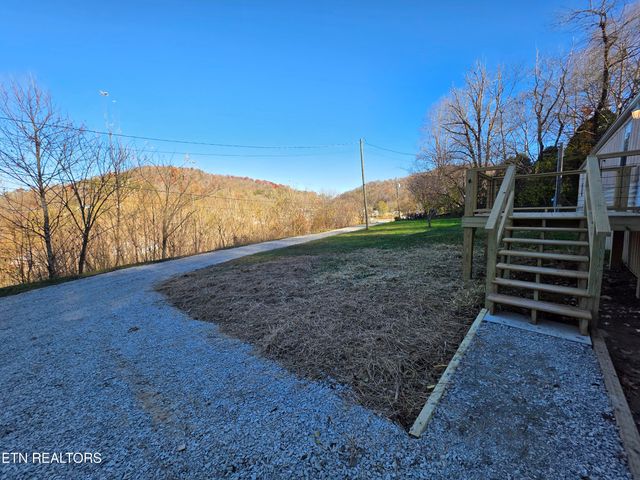 1288 Maiden Ln Lane, Jellico, TN 37762