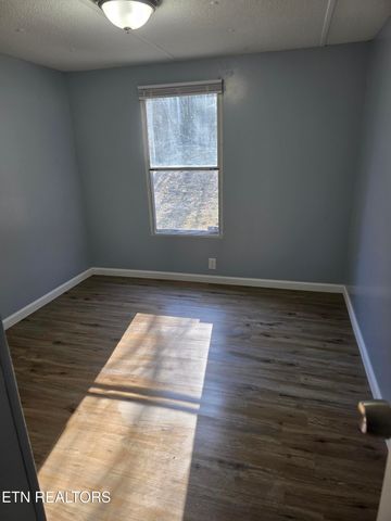 1288 Maiden Ln Lane, Jellico, TN 37762