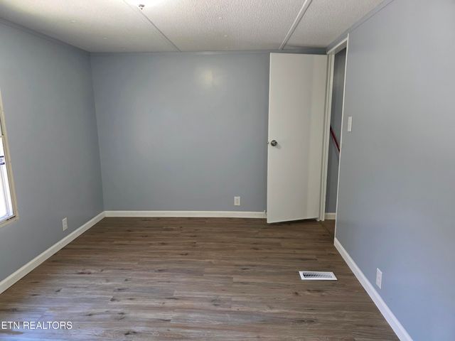 1288 Maiden Ln Lane, Jellico, TN 37762