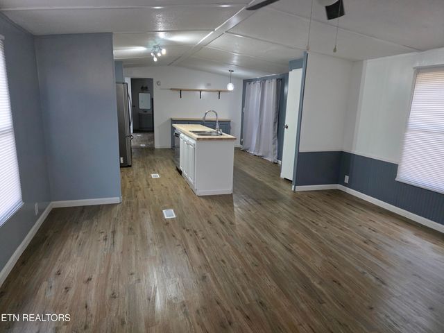 1288 Maiden Ln Lane, Jellico, TN 37762