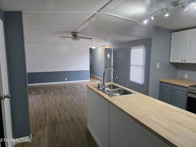 1288 Maiden Ln Lane, Jellico, TN 37762