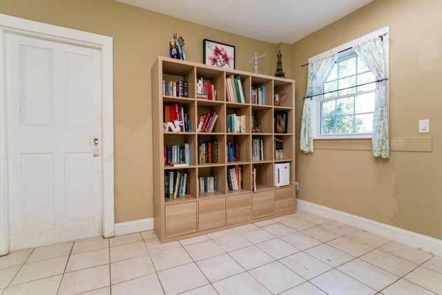 1070 Liberty St, Braintree, MA 02184