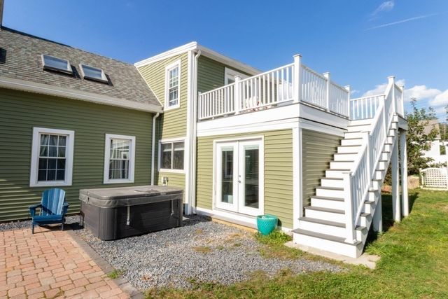 1070 Liberty St, Braintree, MA 02184