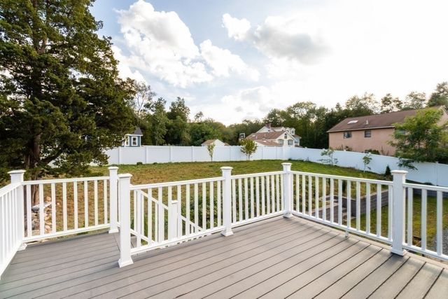 1070 Liberty St, Braintree, MA 02184