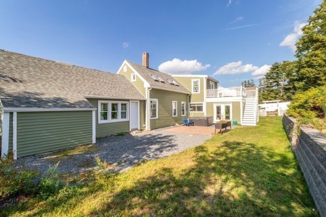 1070 Liberty St, Braintree, MA 02184