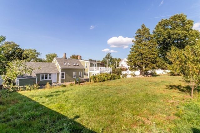 1070 Liberty St, Braintree, MA 02184