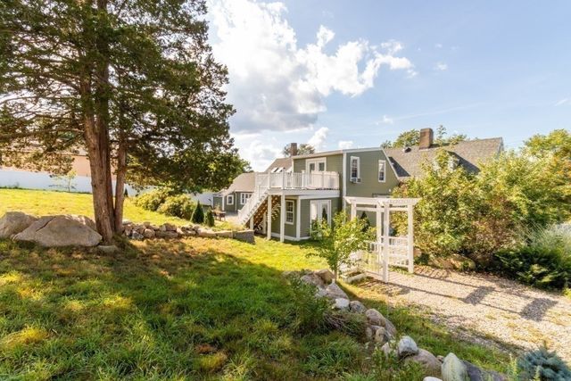 1070 Liberty St, Braintree, MA 02184