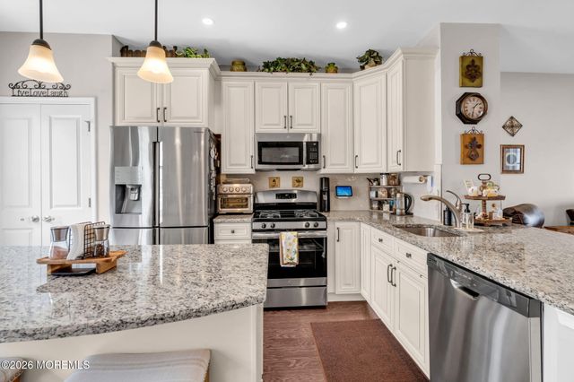 202 Discovery Road, Brick, NJ 08723
