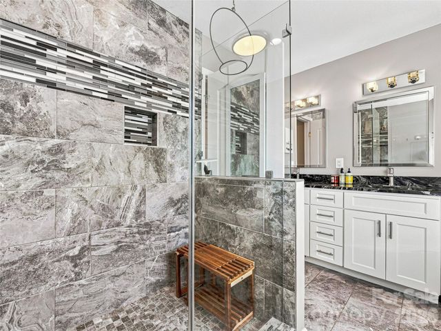 73 Mountain Street, Asheville, NC 28801