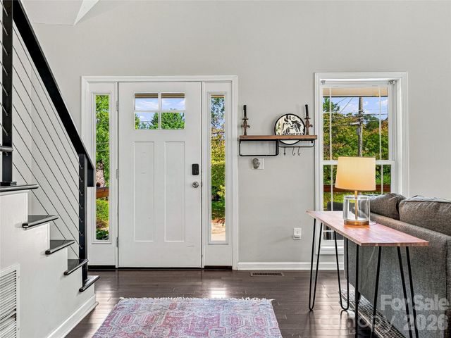 73 Mountain Street, Asheville, NC 28801
