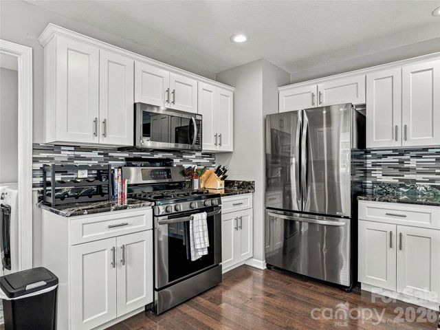 73 Mountain Street, Asheville, NC 28801