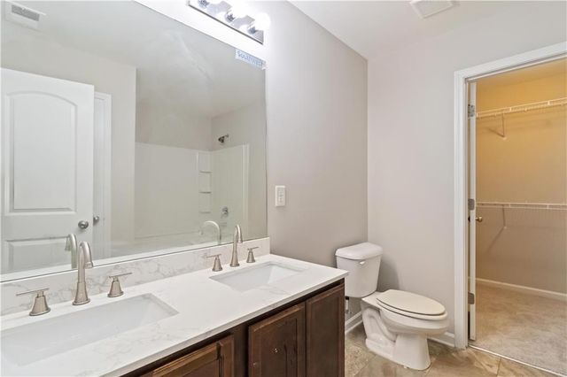 2877 S Hills, Riverdale, GA 30296