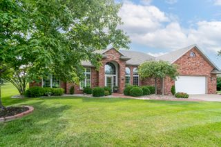 2413 WILD OAK CT, Columbia, MO 65201