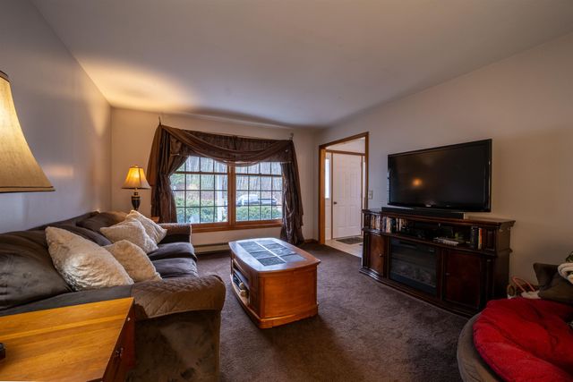 450 Upper Birch Drive, Bristol, NH 03222