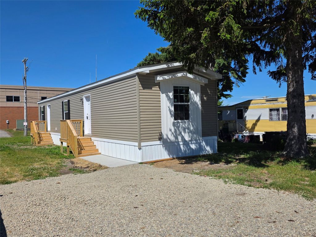 2510 ROLLAHOME Drive, Erie, PA 16506