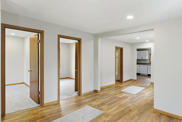 2111 S 10TH Street, Council Bluffs, IA 51501