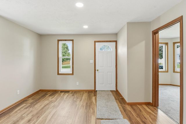 2111 S 10TH Street, Council Bluffs, IA 51501